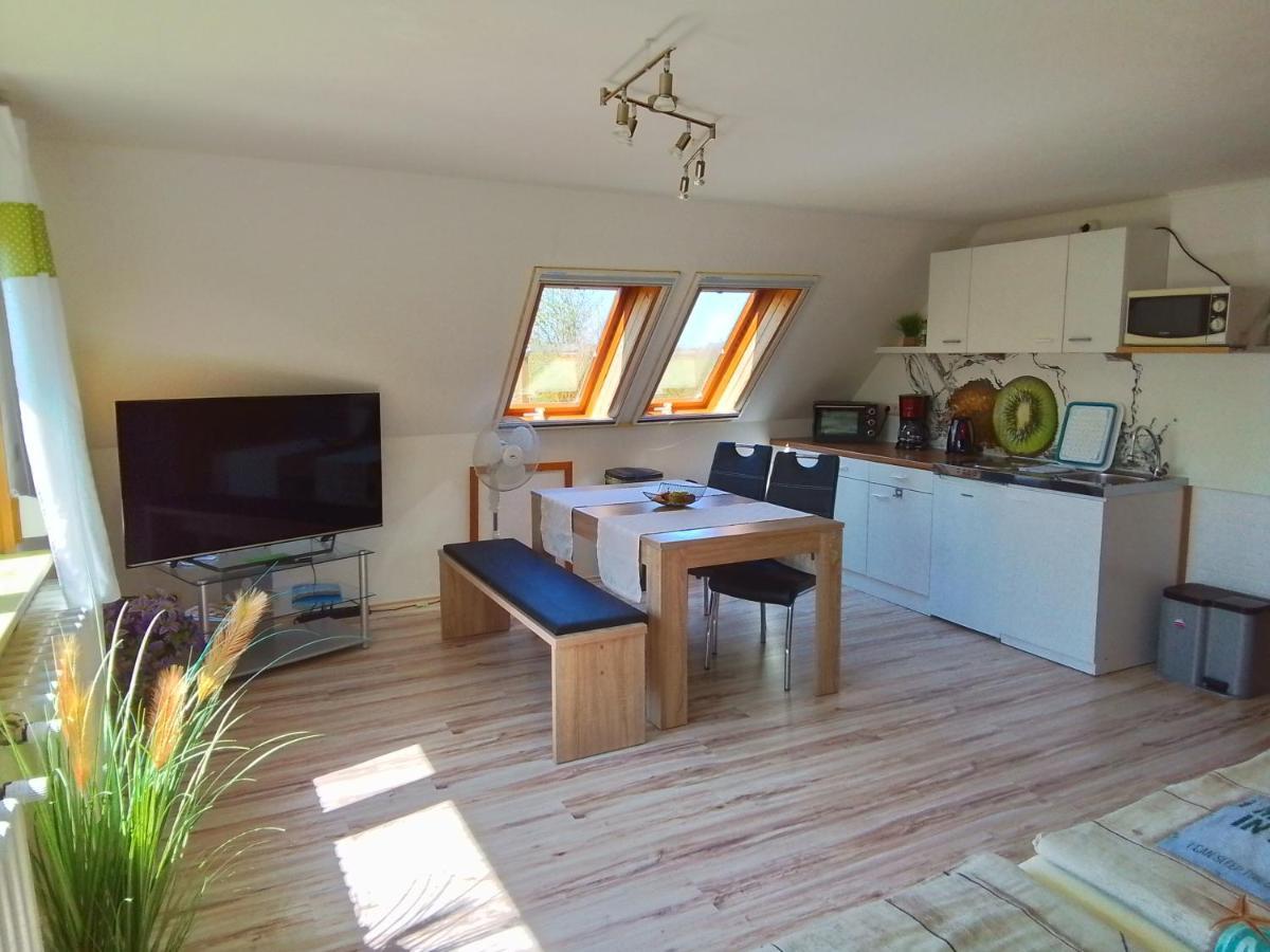 Haus Im Wind Lägenhet Putbus Exteriör bild