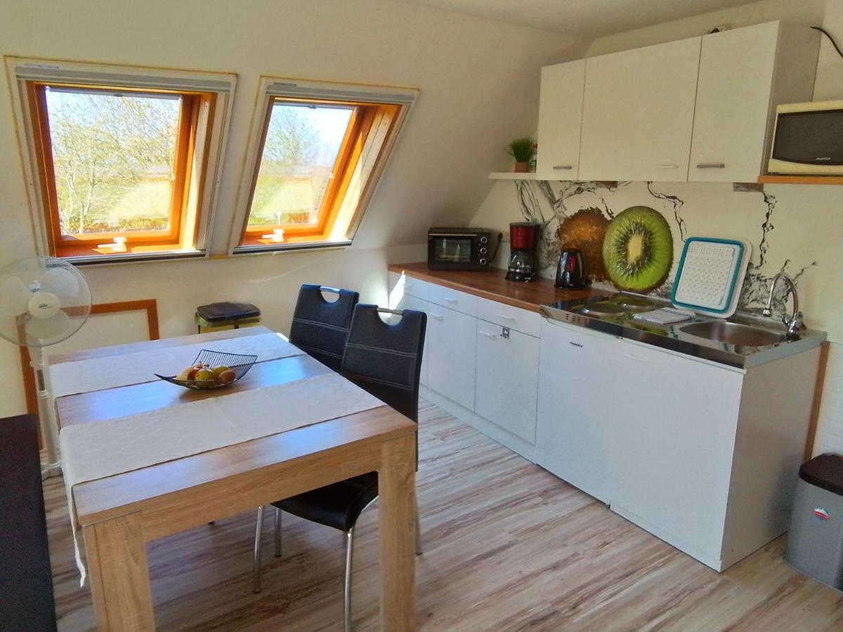 Haus Im Wind Lägenhet Putbus Exteriör bild